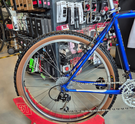 BICYCLE 1996 MONGOOSE IBOC ZERO-G SX - Size 18''