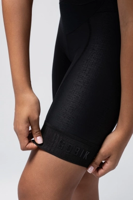 HLAČE KRATKE ABSOLUTE BLACK 6.1 WOMAN K9 GOBIK